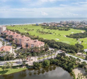 Palm Coast, FL 2BD 2BR Beach Villa! Walk to the Ocean!